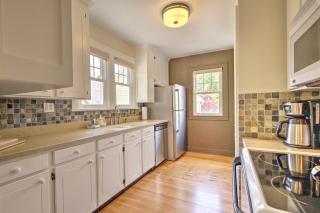 Charming 4 Bedroom Cottage w/Screen Porch - Walk To Beach & Town - 1