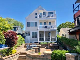 Lake Views, Hot Tub, Fire Pit & Private Yard on North Beach! - 8