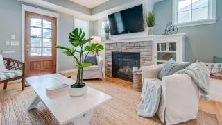 Lake Views, Hot Tub, Fire Pit & Private Yard on North Beach! - 7