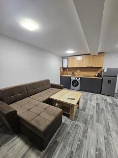 Amatuni Guest House - 8