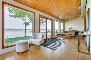 White Bear Lake Lakehouse w/ Dock & Paddleboards - 3