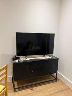 A Room in Modern Townhouse - 8