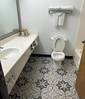 Western Inn & suites - 5