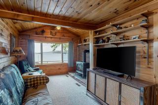 Lakefront Cabin #1 - 7