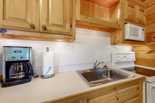 Green Ash Cabin 101 - 1
