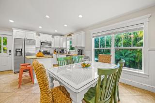Hawaiian Hideaway - 5