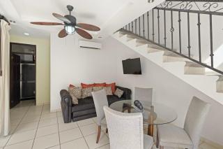 Tropical Retreat for 7 Near Coco Beach Pool Gated Community - 5