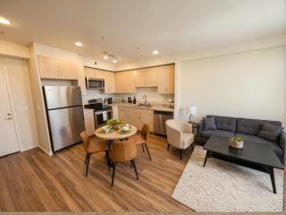 Central Northridge Apartment near CSUN - 8