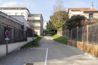 Private free Parking 4P King size Bed near Stade de France Paris cosy Apt - Saint-Denis - 4