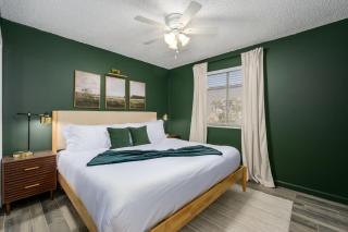 Swimming Pool King Bed 2 Min to ASU - 8