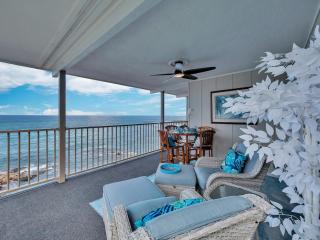 New Kona Ocean Front Gem! Top Floor End Unit, Easy Access - 1