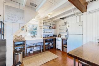 Bayside Barn - 1