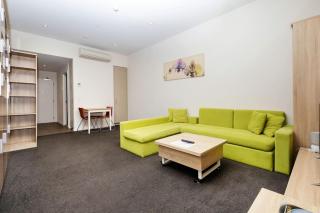 Vision Studio Apartment – Square View & Parking - 0