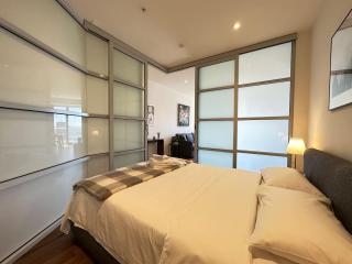 Vision 1BR Apartment – Square View & Parking - 3
