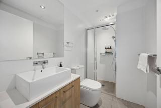 West Franklin 2BR Apartment - Pool & Gym & Parking - 2
