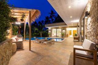 Family Pool Villa • 3BR • 5 Min to Maenam Beach - 5