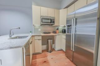 Classic Back Bay 1BR on Newbury Street - 5