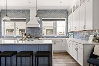 Spacious SoHo-Style Townhouse-Family Friendly - 6