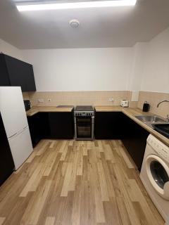 Stylish 2BR Apartment in Brixton - 2
