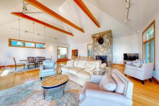 Moose House - 6