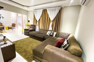 Casa Familiar com Piscina – 1 Suíte e 2 Quartos - 1