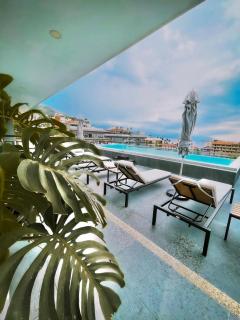 Fantastic location, 1 bedroom apartment 402 - 9