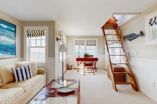 Tranquil Ocean Retreat - 2