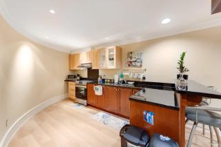 Anmore Nature Suite 2Bed 2Bath Private Entry - 4