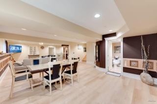 Anmore Nature Suite 2Bed 2Bath Private Entry - 3