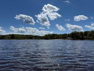 NEW Spacious Quick Getaway Pocono Mountains Lake House - 7