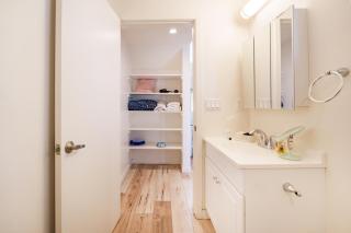 Modern Hollywood Loft Balcony Gated Parking Near DTLA - 2