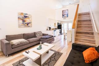 Modern Hollywood Loft Balcony Gated Parking Near DTLA - 7