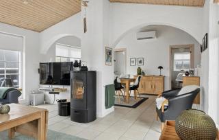 Three-Bedroom Holiday Home In Harboore - 8