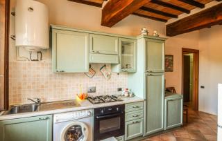 Cozy Apartment In Montecastelli Pisano - 2