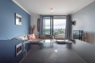 Tranquil, Spacious, Quiet Trendy With A View - 2
