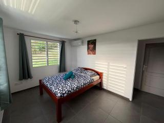 Joli Bas de Villa F3 climatisé avec Piscine - 2