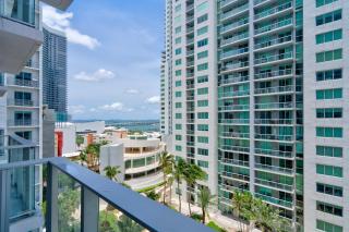 Apex Executive Apartments - 227 NE 2nd St Downtown MIA - 4