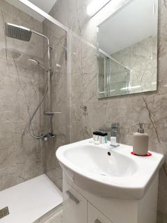Chromata Penthouse Apartment - 5