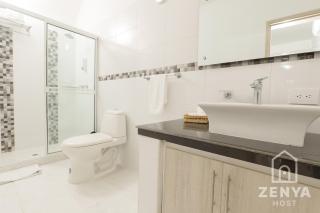 Hotel On By Zenya Host - 1