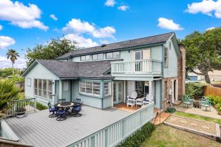 Lakeview Landing Boat Lift Multi-Level Deck Walk to Moody Gardens - 9