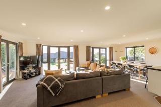 Spacious, Family-Friendly, Parkside - KK67479 - 2