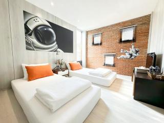 Sleep Walker Poshtel - 5