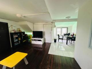 Spacious 70sqm Jungle Loft Peaceful Green Escape - 3
