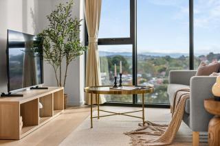 Stylish 1-Bedroom Gem a 6-Minute Walk to Westfield with Parking - 0
