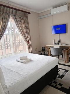 Mma Mali Bakgopeng bed and breakfast - 2