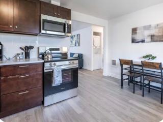 1 bedroom in Seattle near Alki with views - 3