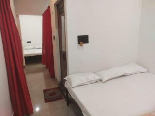 Maa yatri niwas home stay ujjain - 9