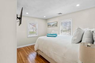 Relaxing Coastal House with BBQ Grill & Firepit in Barnstable, Massachusetts - 7