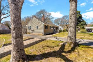 Relaxing Coastal House with BBQ Grill & Firepit in Barnstable, Massachusetts - 3