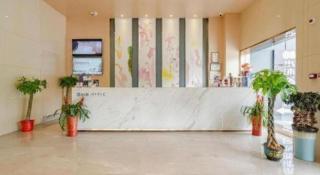 Lavande Hotel Wuhan Houhu Avenue Xingye Road - 3
